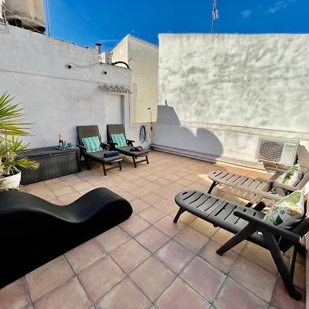Sea Dreams With Amazing Terrace Apartment Ситжес Екстериор снимка