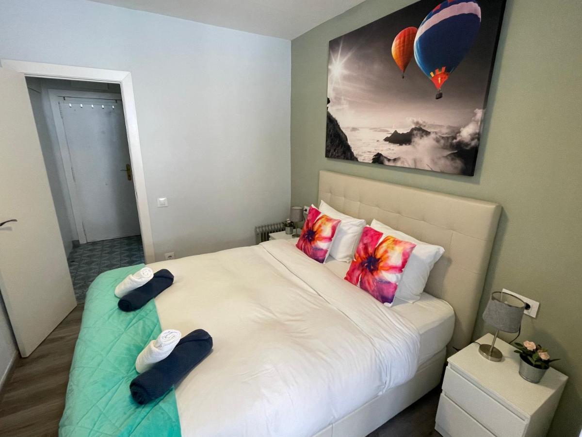Sea Dreams With Amazing Terrace Apartment Ситжес Екстериор снимка