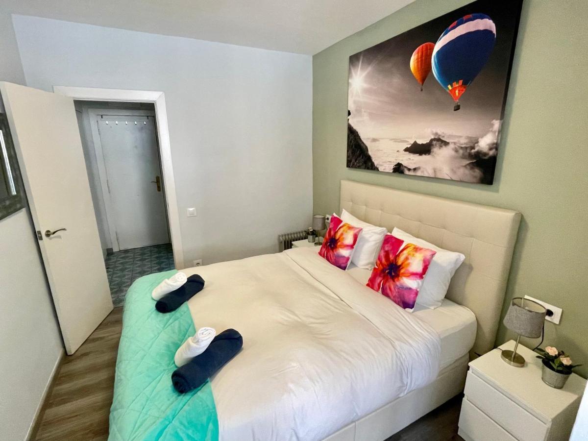 Sea Dreams With Amazing Terrace Apartment Ситжес Екстериор снимка